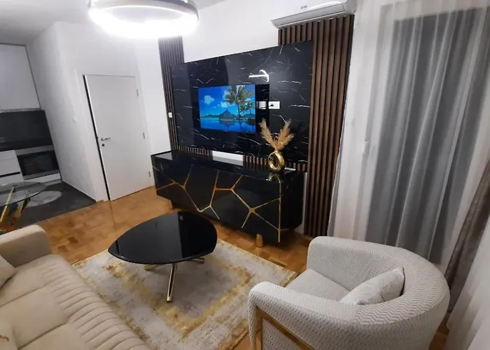 شقة Zlatni San 1 *